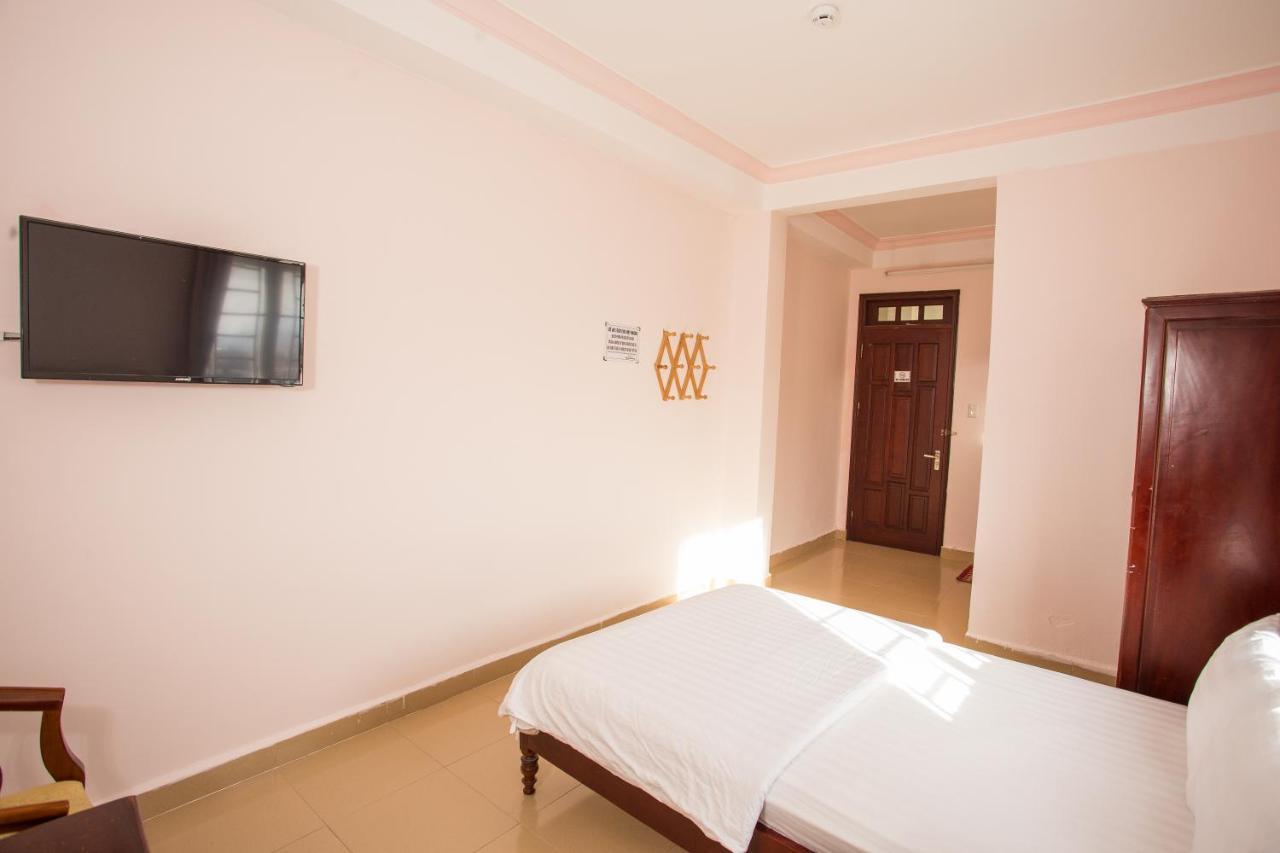 Ngoc Mai Phu Hotel Dalat Extérieur photo